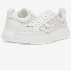 Steve Madden Shock Sneaker